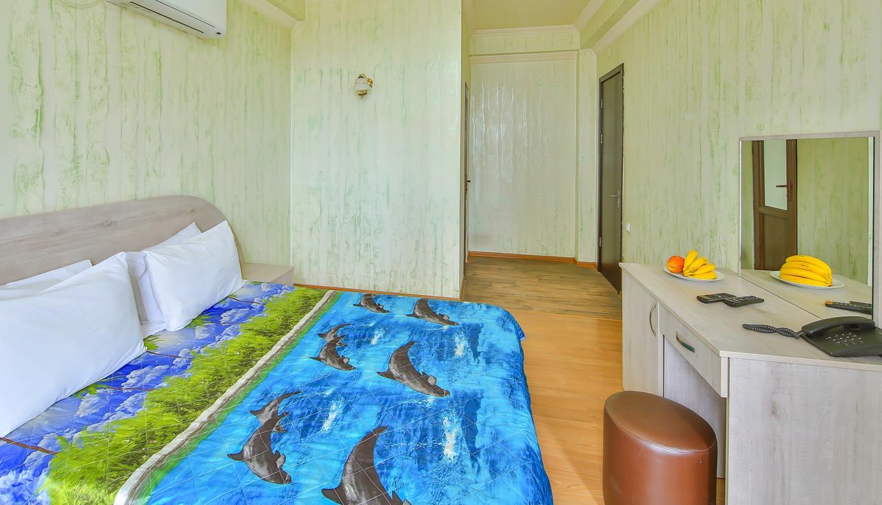 Royal Hotel Batum Dış mekan fotoğraf